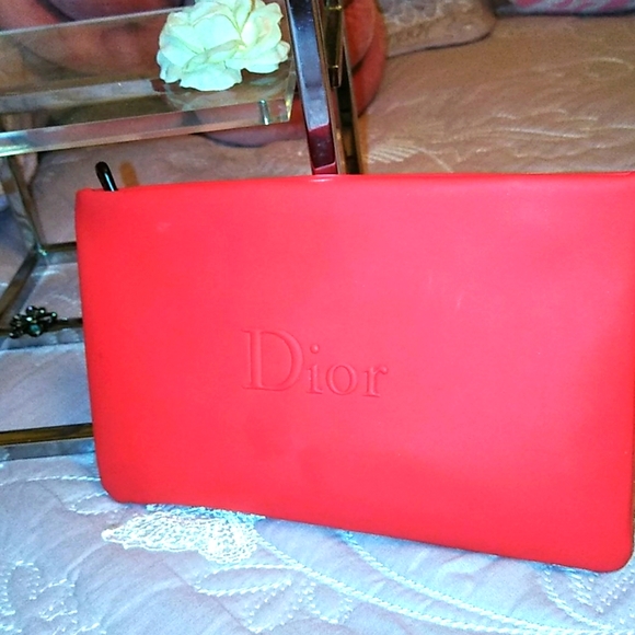 Christian Dior ♥️💄 Makeup Bag♥️ - Picture 1 of 8